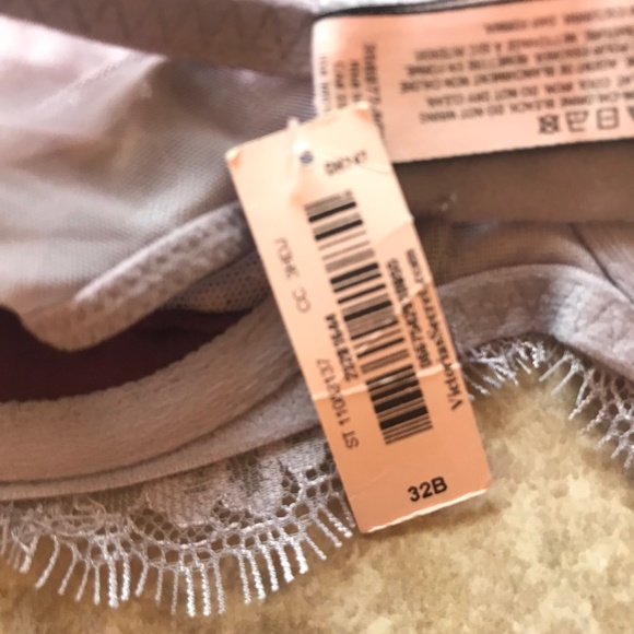 NWT Victorias Secret Very Sexy & Dream Angels Unlined Bra Bundle 32B - Picture 4 of 10